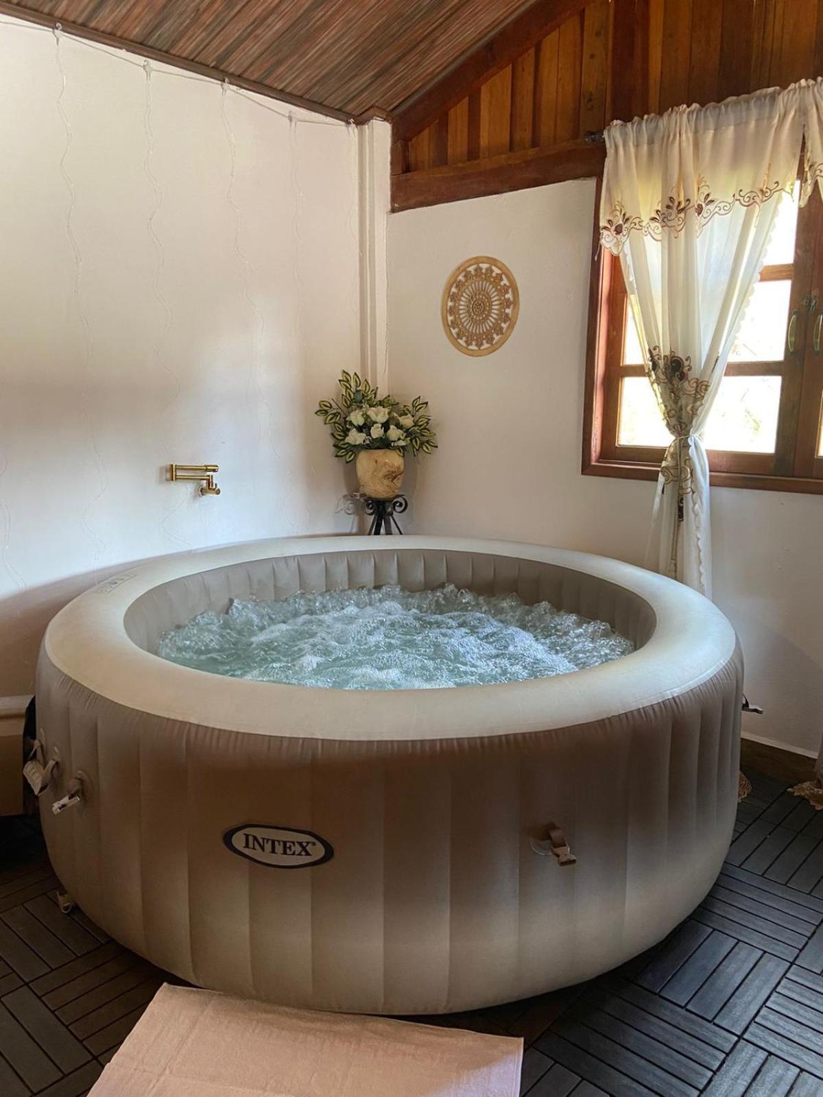 Cabana Com Jacuzzi Em Guararema Zewnętrze zdjęcie